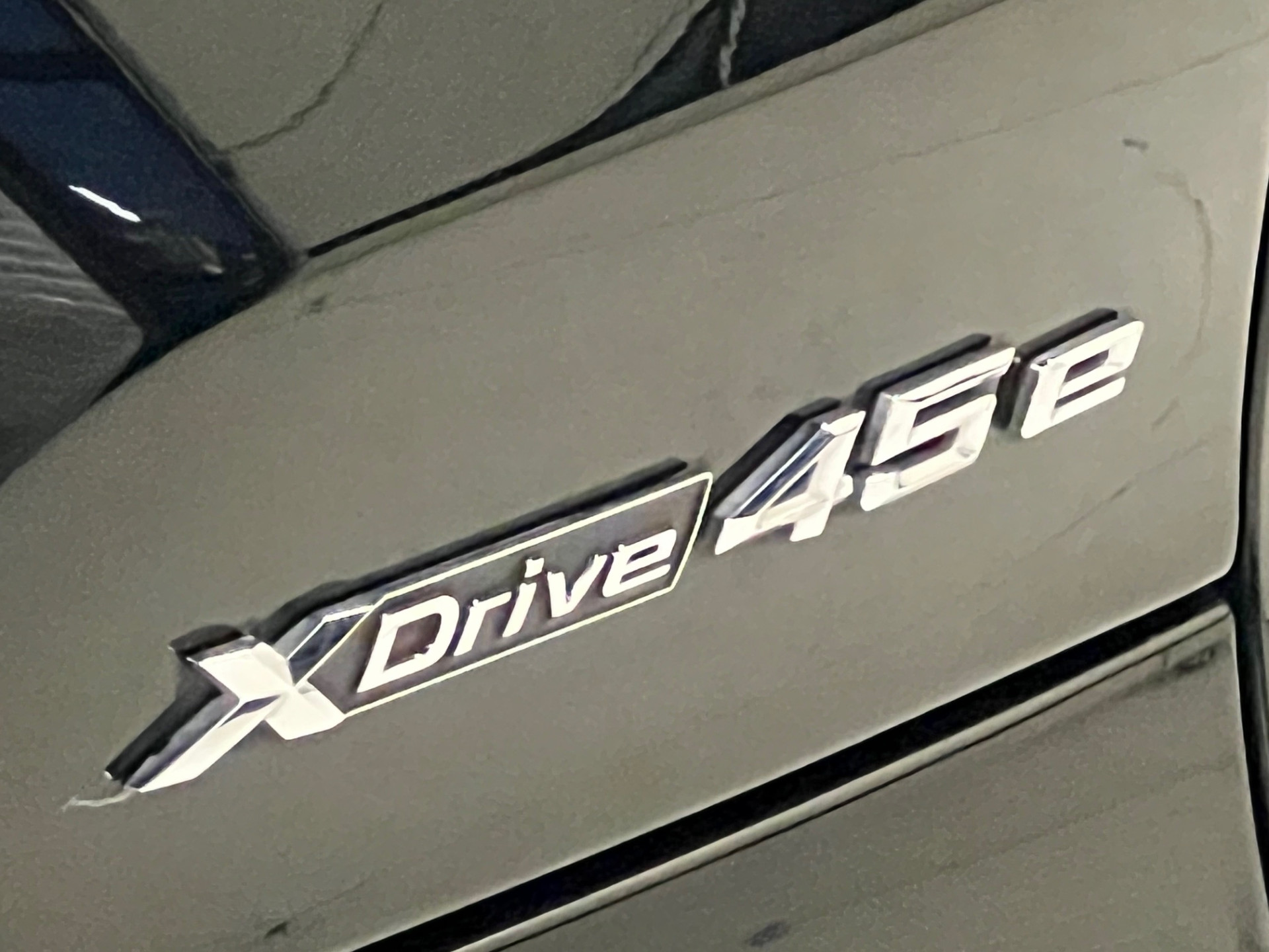 41604129-9.jpg